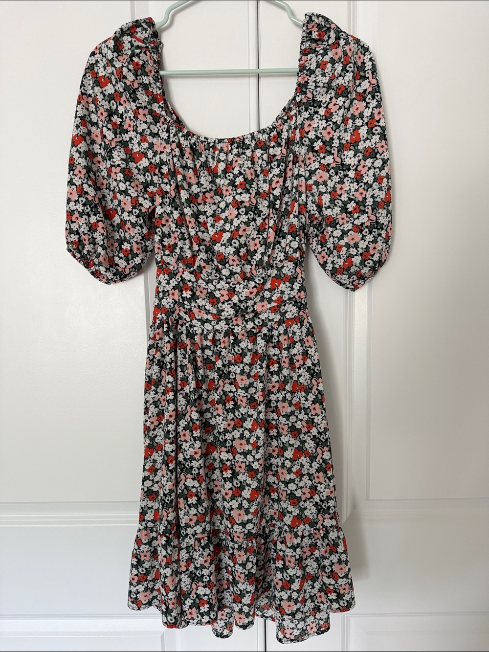 Floral Puff-Sleeve Midi Dress in Black and Coral